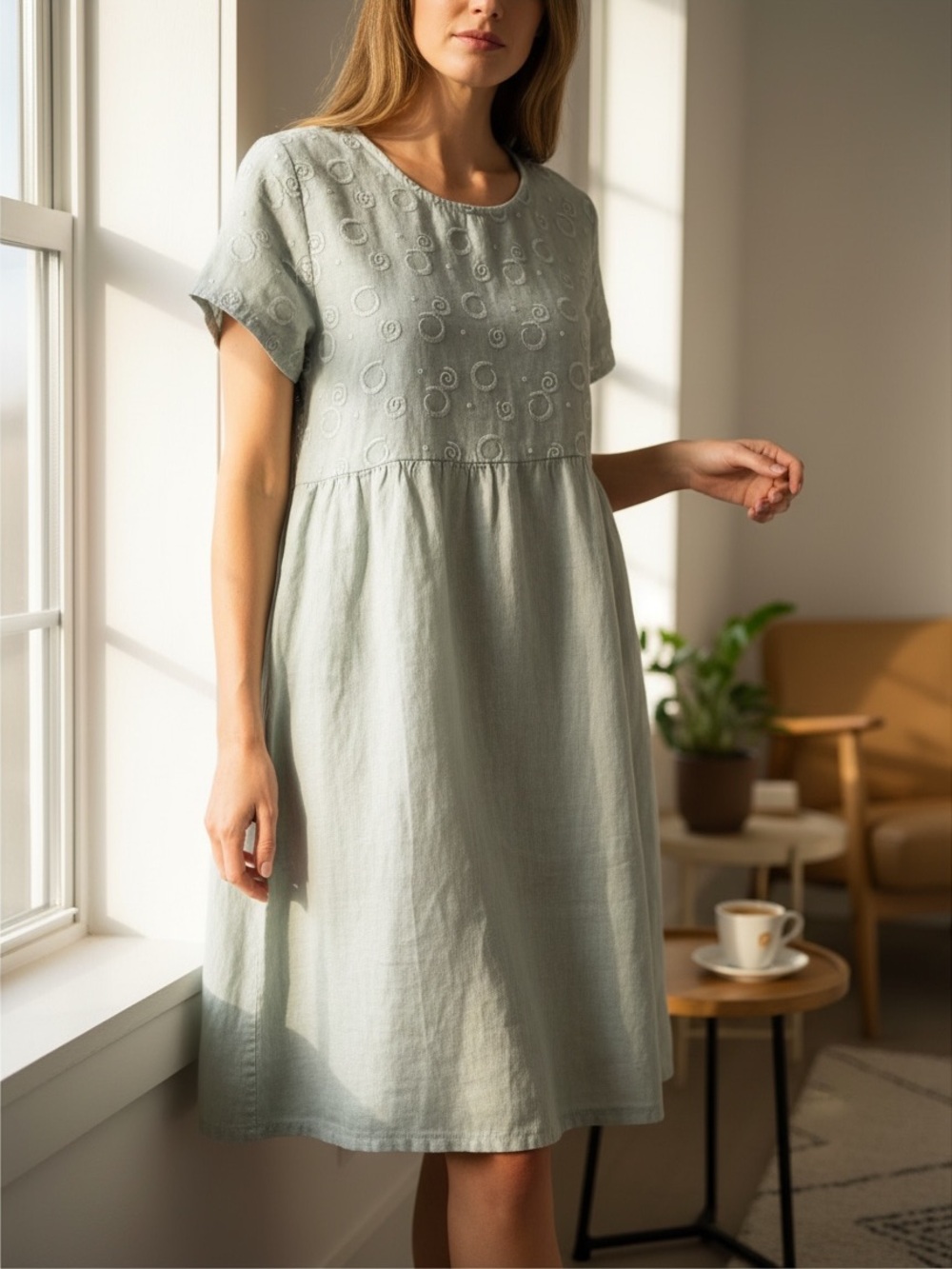 Women's Italian Embroidered Short-Sleeve Linen Dress - Sage Green size M